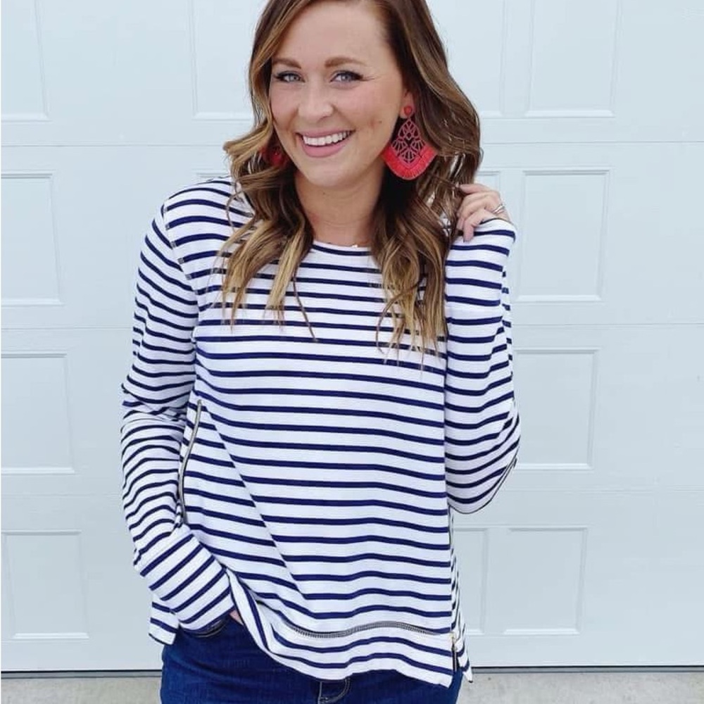 Stella & Dot crush it pullover with side zips - Picture 1 of 3